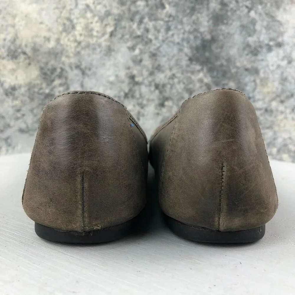 Born Women's Size 8 Masia Brown Leather Cap Toe Buckle Slip On Ballet Flats